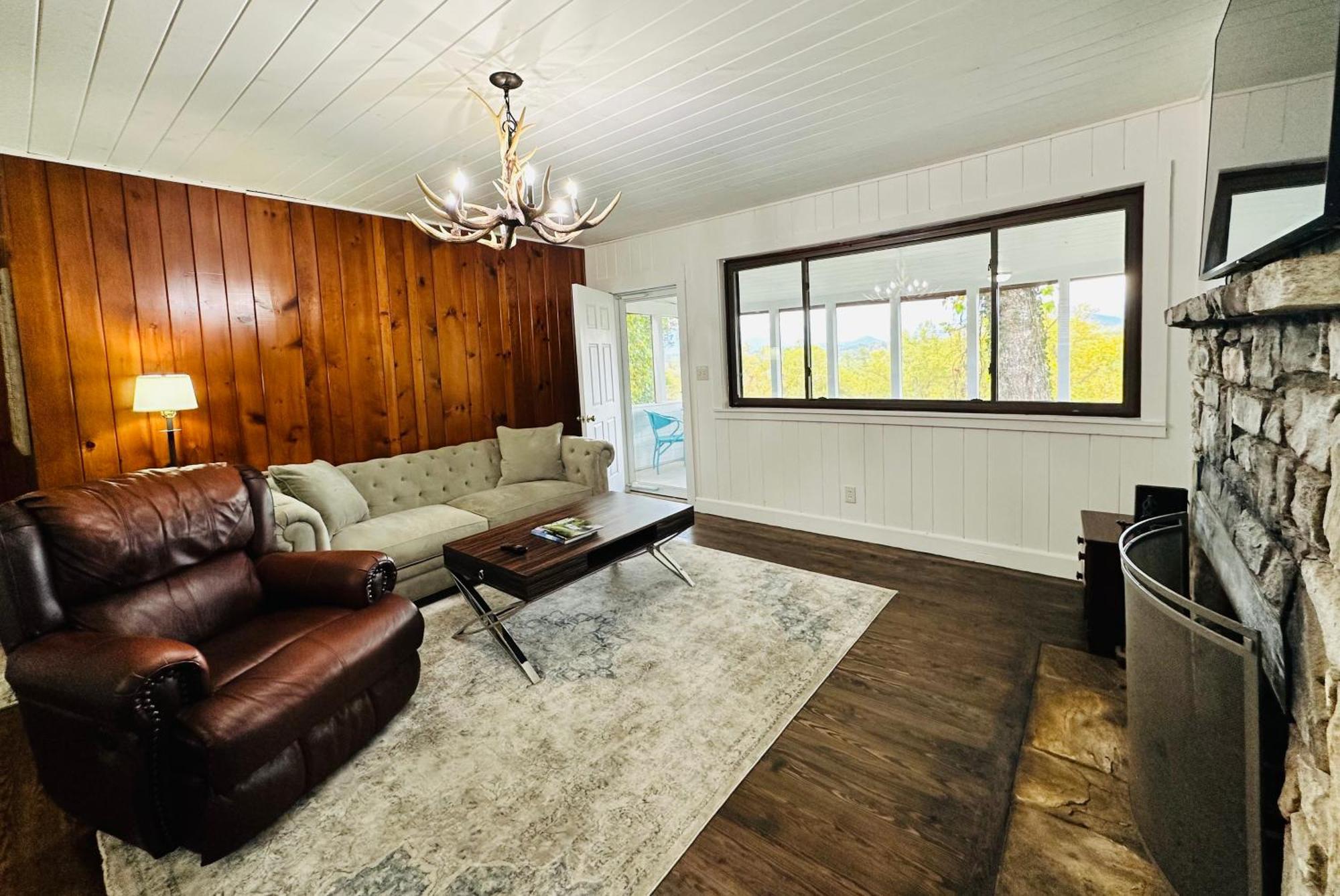 Nantahala Village Bryson City Rum bild